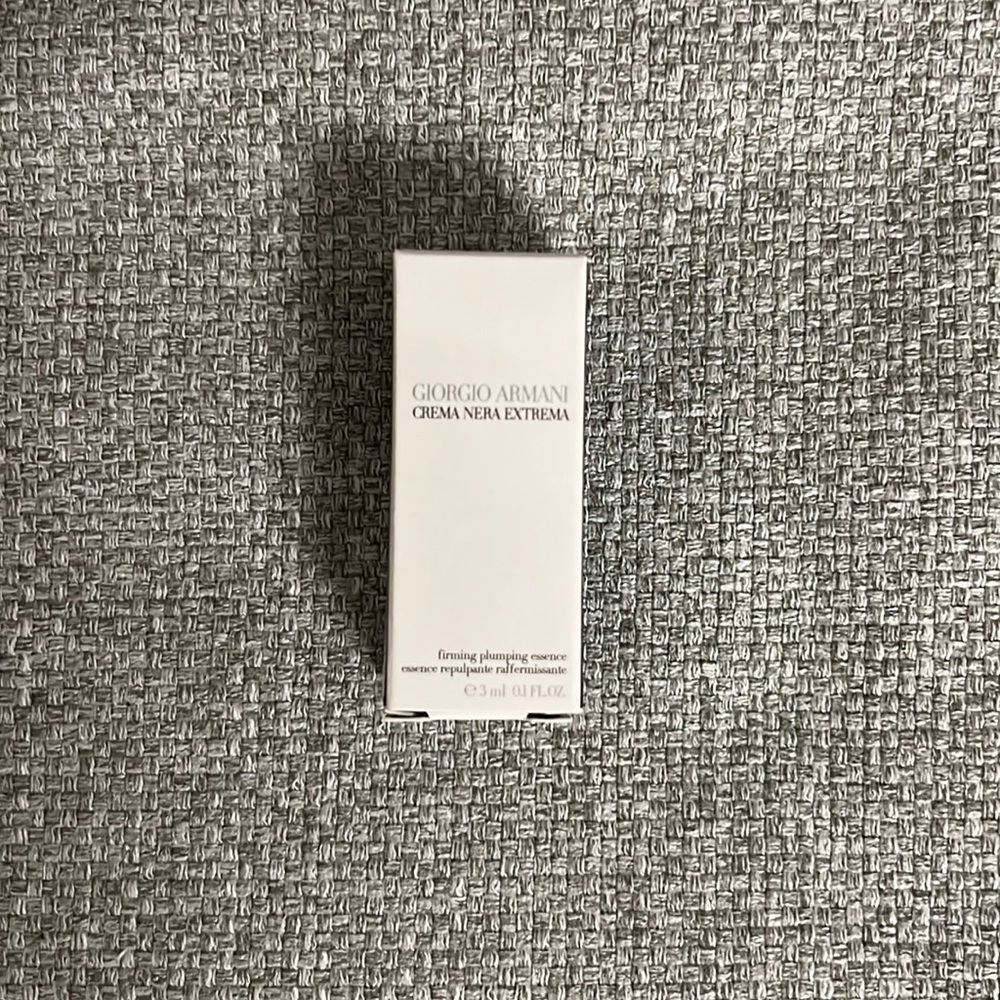 Giorgio Armani Firming Plumping Essence